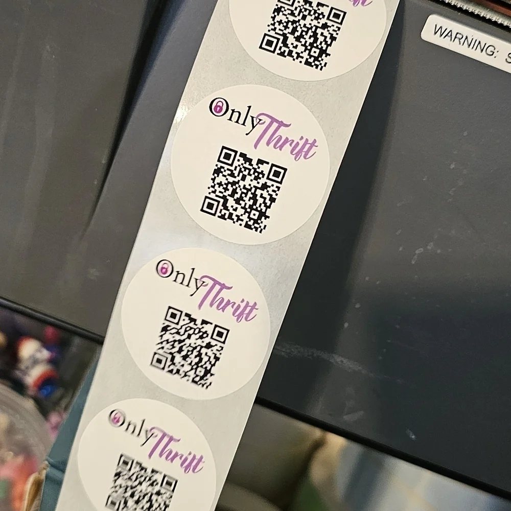 Handcrafted- Logo Circle Stickers 200 stickers